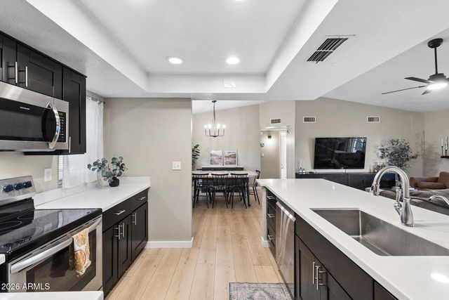 3943 W WILLOW Avenue, Phoenix, AZ 85029