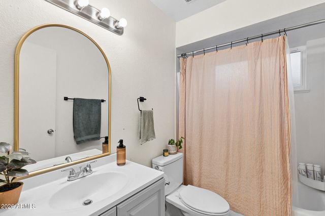 3943 W WILLOW Avenue, Phoenix, AZ 85029