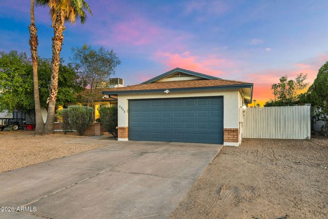 3943 W WILLOW Avenue, Phoenix, AZ 85029