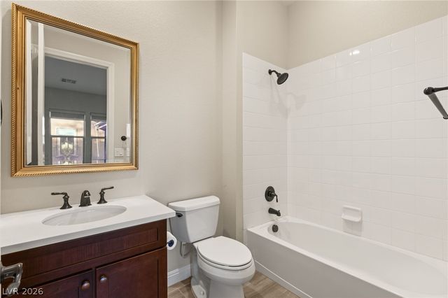 10179 Emerald Sunset Court, Las Vegas, NV 89148