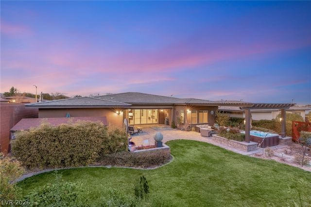 10179 Emerald Sunset Court, Las Vegas, NV 89148