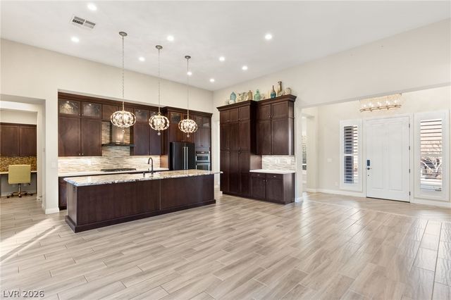 10179 Emerald Sunset Court, Las Vegas, NV 89148