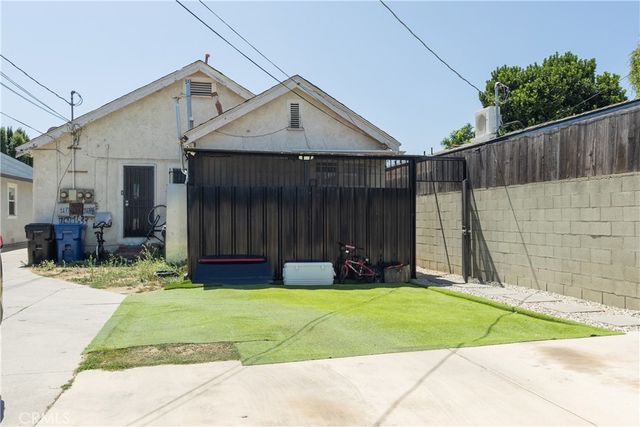 1631 W 38th, Los Angeles, CA 90062