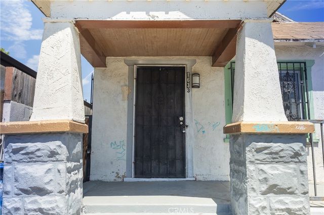 1631 W 38th, Los Angeles, CA 90062