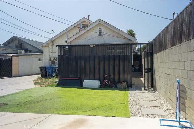 1631 W 38th, Los Angeles, CA 90062