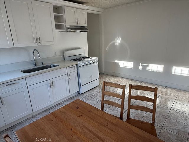 1631 W 38th, Los Angeles, CA 90062