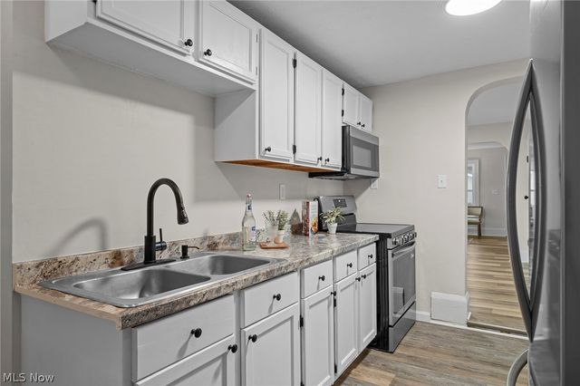 109 15th Street NW, Barberton, OH 44203