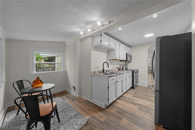 109 15th Street NW, Barberton, OH 44203