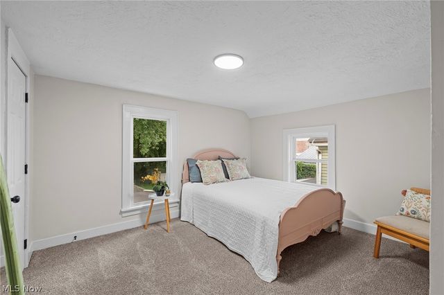 109 15th Street NW, Barberton, OH 44203