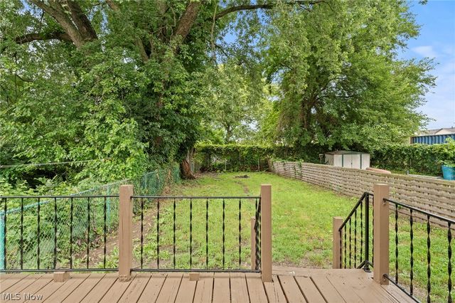 109 15th Street NW, Barberton, OH 44203