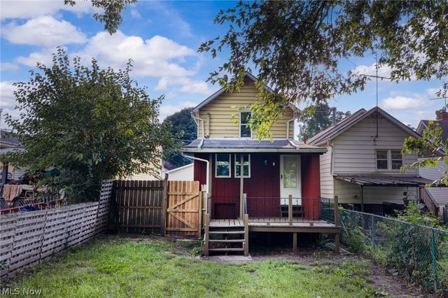 109 15th Street NW, Barberton, OH 44203