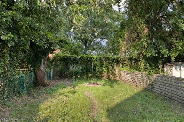 109 15th Street NW, Barberton, OH 44203