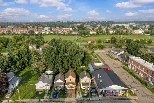 109 15th Street NW, Barberton, OH 44203