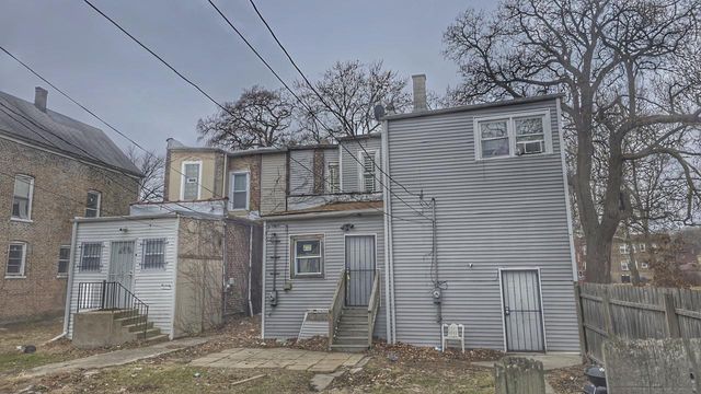 8103 S Muskegon Avenue, Chicago, IL 60617