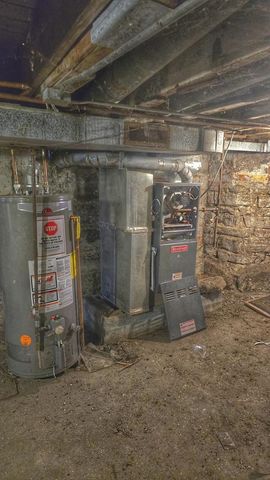 8103 S Muskegon Avenue, Chicago, IL 60617