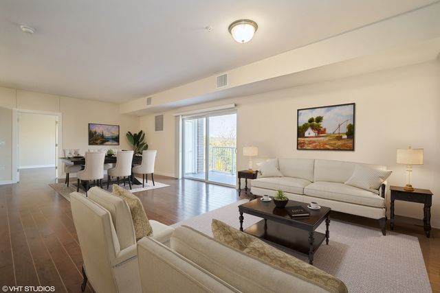 2150 Founders Drive 234, Northbrook, IL 60062