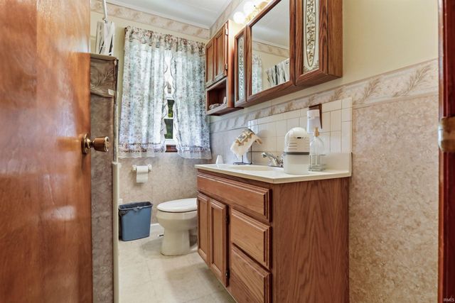 318 Westmore Drive, Evansville, IN 47712