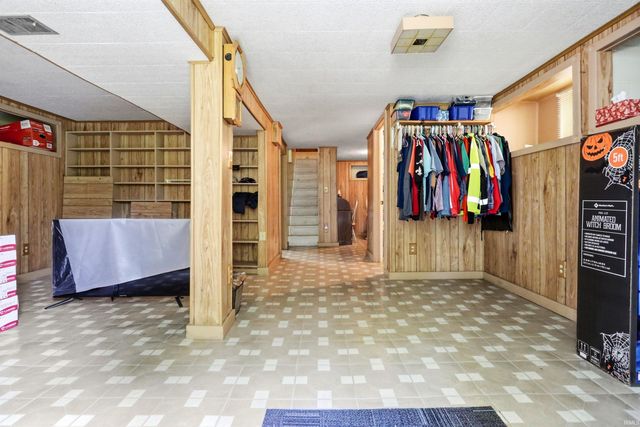 318 Westmore Drive, Evansville, IN 47712