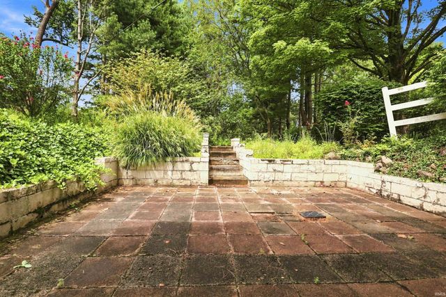 318 Westmore Drive, Evansville, IN 47712