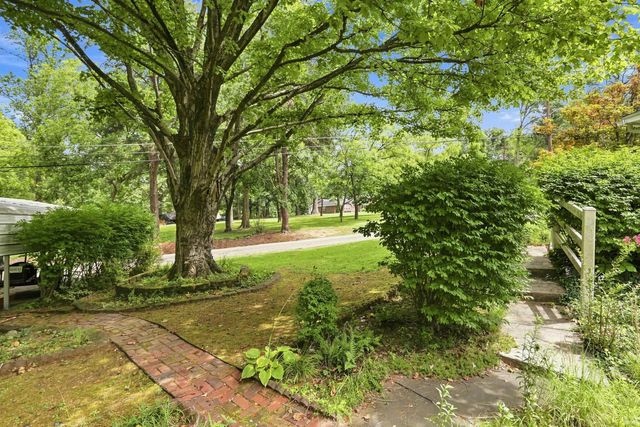 318 Westmore Drive, Evansville, IN 47712