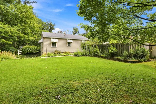 318 Westmore Drive, Evansville, IN 47712