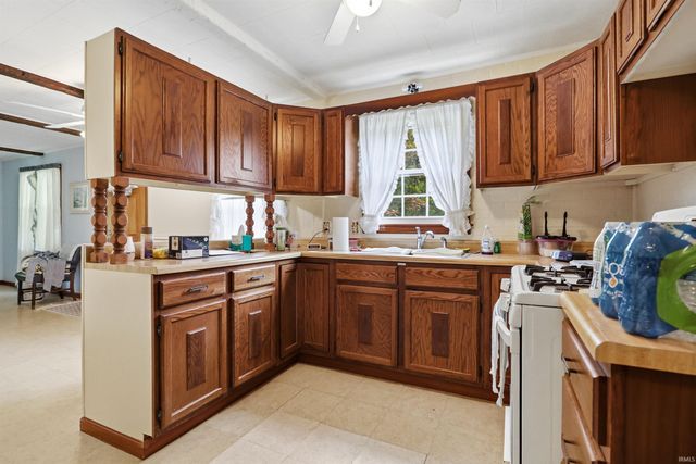 318 Westmore Drive, Evansville, IN 47712