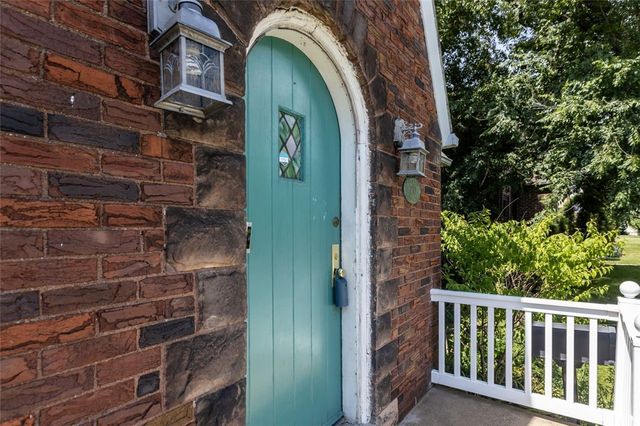 730 Greenlee, Whitehall, PA 15227