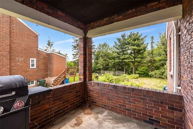 730 Greenlee, Whitehall, PA 15227