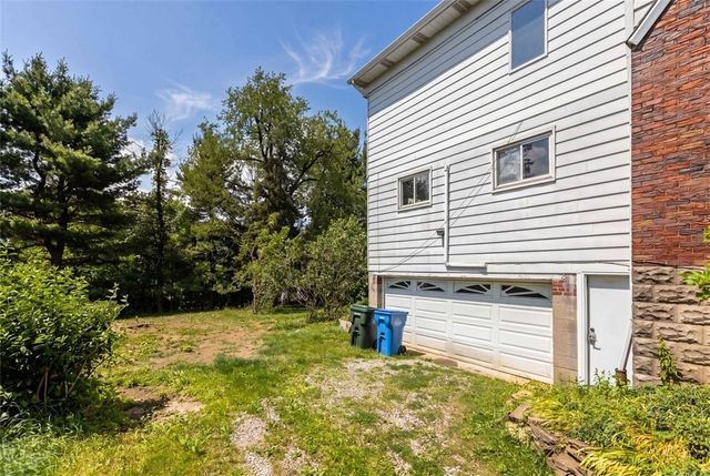 730 Greenlee, Whitehall, PA 15227