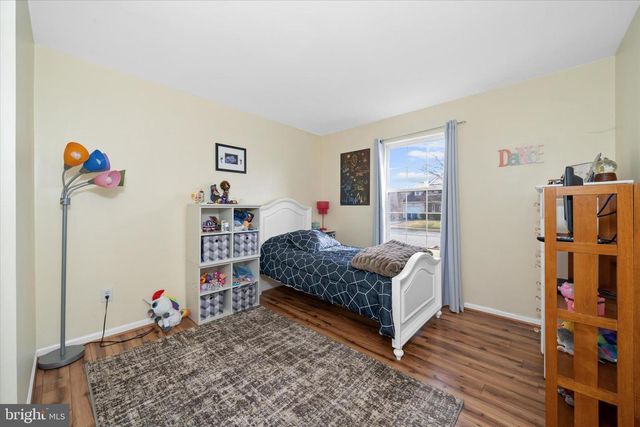 203 N BARRINGTON CT, Newark, DE 19702