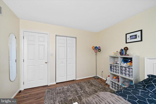 203 N BARRINGTON CT, Newark, DE 19702