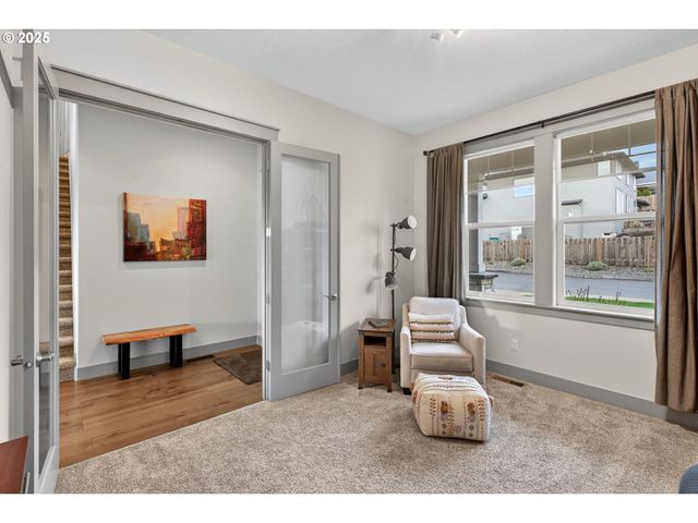 136 W 13TH Way, La Center, WA 98629