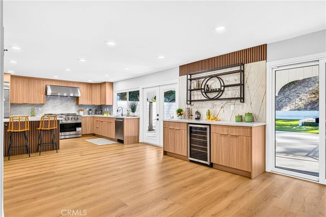 4348 Topanga Canyon Boulevard, Woodland Hills, CA 91364