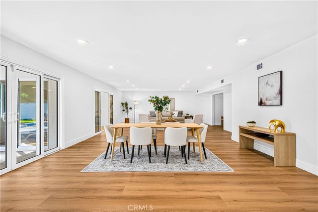 4348 Topanga Canyon Boulevard, Woodland Hills, CA 91364