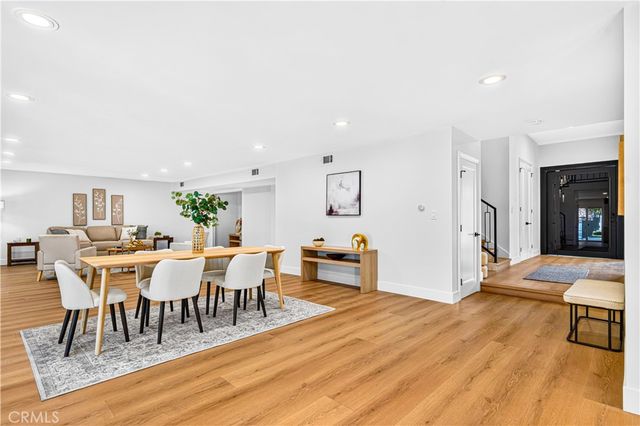 4348 Topanga Canyon Boulevard, Woodland Hills, CA 91364