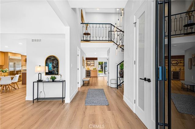 4348 Topanga Canyon Boulevard, Woodland Hills, CA 91364