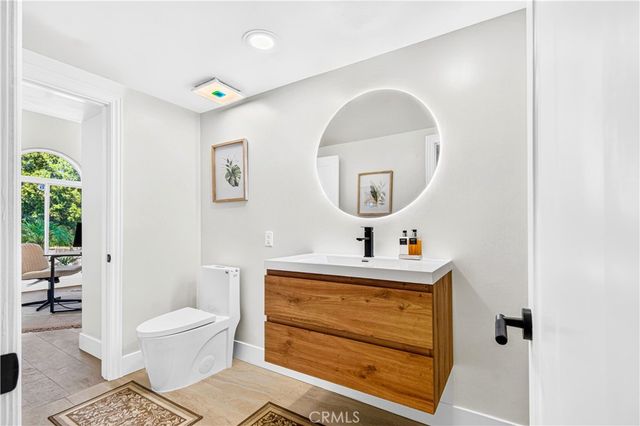 4348 Topanga Canyon Boulevard, Woodland Hills, CA 91364