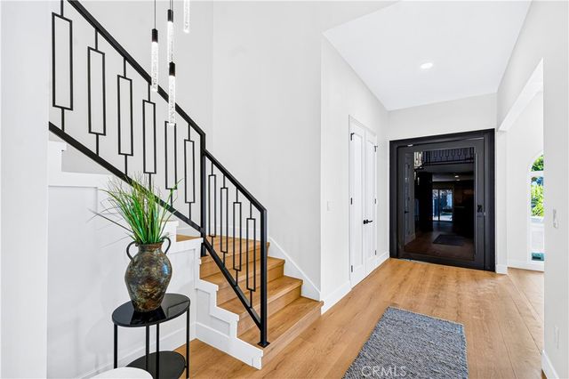 4348 Topanga Canyon Boulevard, Woodland Hills, CA 91364
