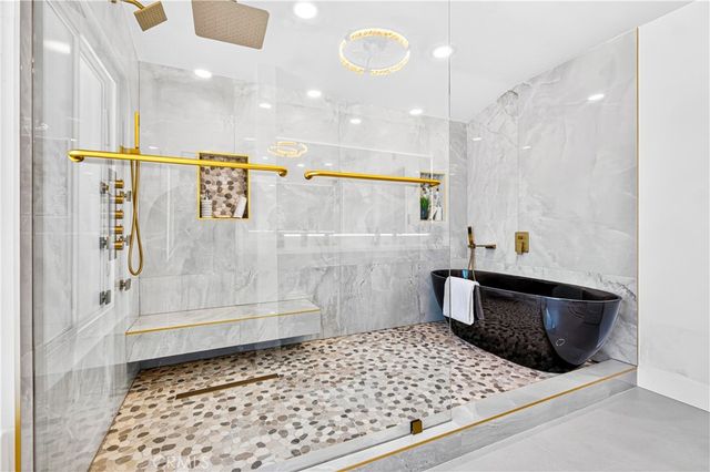 4348 Topanga Canyon Boulevard, Woodland Hills, CA 91364