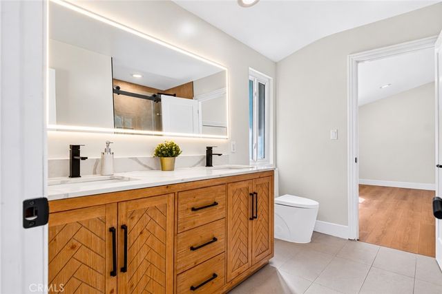 4348 Topanga Canyon Boulevard, Woodland Hills, CA 91364