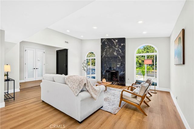 4348 Topanga Canyon Boulevard, Woodland Hills, CA 91364