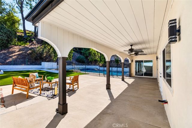 4348 Topanga Canyon Boulevard, Woodland Hills, CA 91364