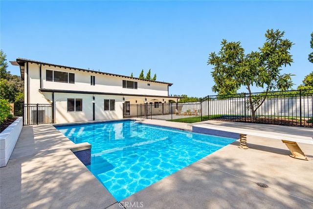 4348 Topanga Canyon Boulevard, Woodland Hills, CA 91364