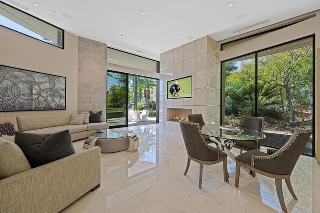 81105 Columbus Way, La Quinta, CA 92253