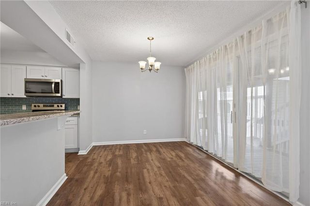 2212 Vista CIR, Virginia Beach, VA 23451