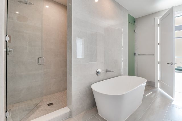 3003 Maple Avenue 2220, Dallas, TX 75201