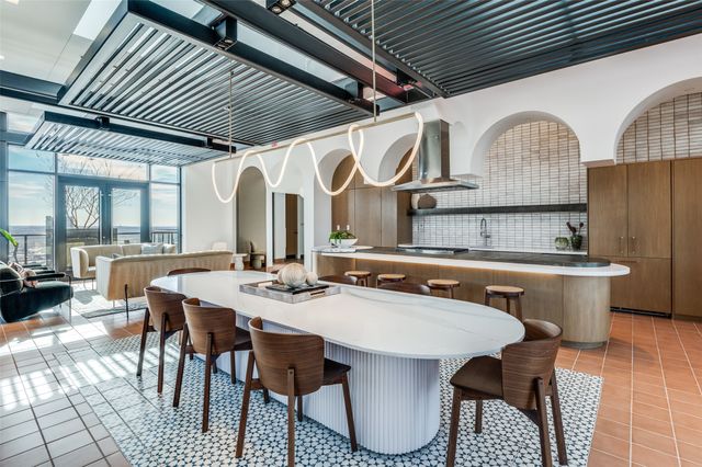 3003 Maple Avenue 2220, Dallas, TX 75201