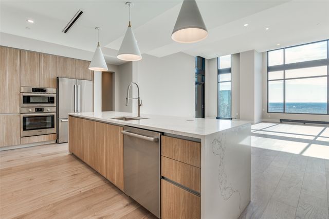 3003 Maple Avenue 2220, Dallas, TX 75201