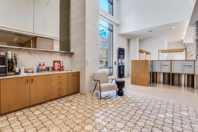 3003 Maple Avenue 2220, Dallas, TX 75201