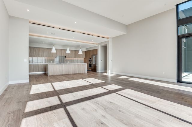 3003 Maple Avenue 2220, Dallas, TX 75201